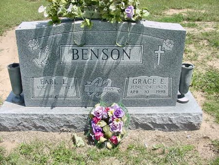 bensonearllgracee.jpg (62735 bytes)