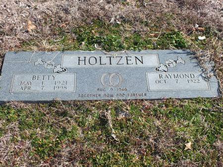 Raymond and Betty Holtzen