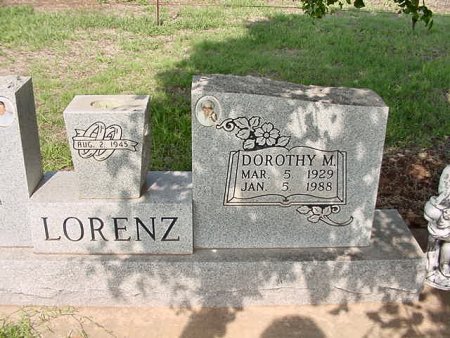 lorenzdorothym1929-1988.jpg
