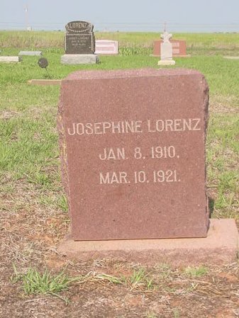 lorenzjosephine1910-1921.jpg