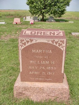 lorenzmartha1895-1917.jpg