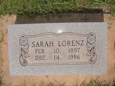 lorenzsarah1897-1986.jpg