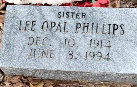 Lee Opal Phillips