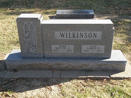 Mattie & James gravestone