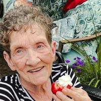 Betty Carolyn (Halpain) Reeves Black